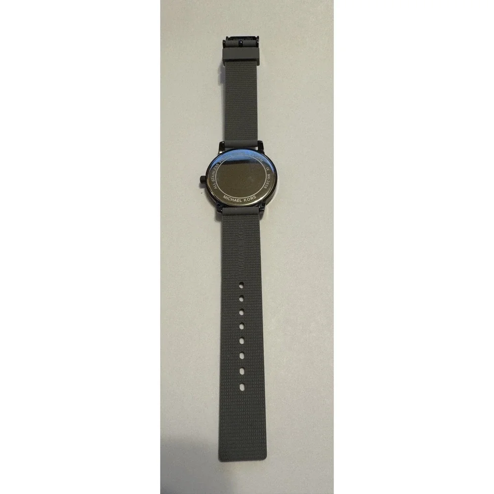 Michael Kors With Grey Silicone Strap Women's Watch - MK-2638 -needs New Battery